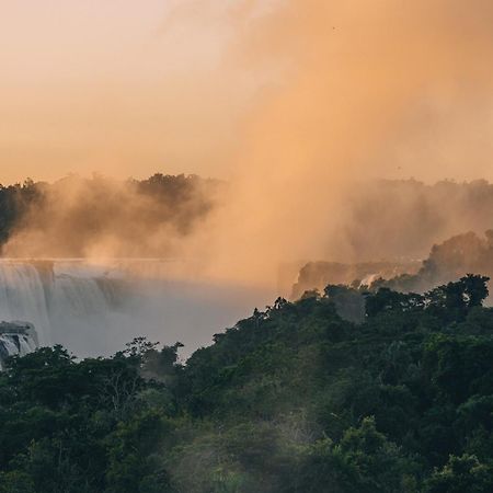 Gran Melia Iguazu Hotel ปูแอร์โตอีกวาซู ภายนอก รูปภาพ Victoria Falls