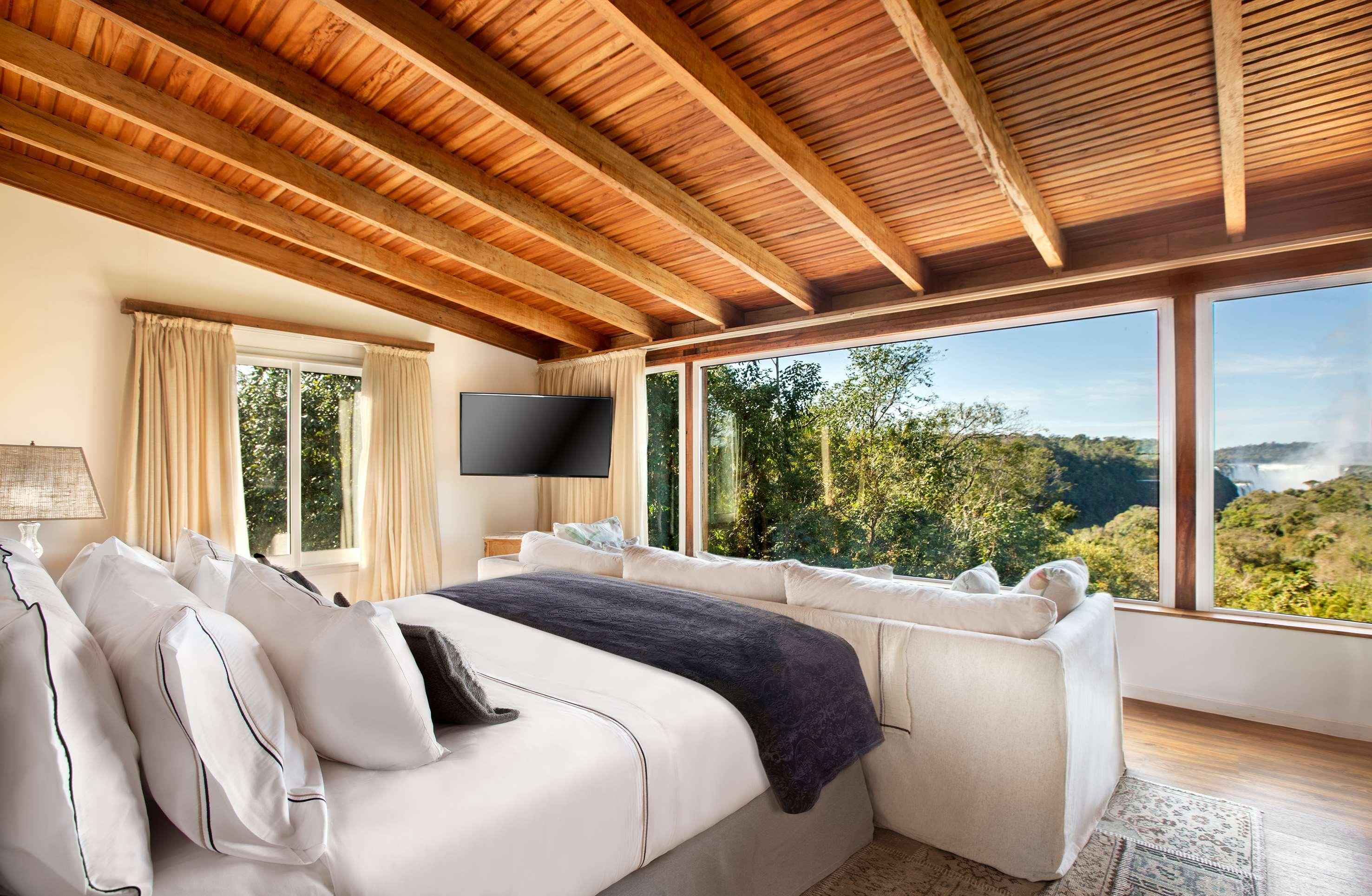 Gran Melia Iguazu Hotel ปูแอร์โตอีกวาซู ภายนอก รูปภาพ The master bedroom