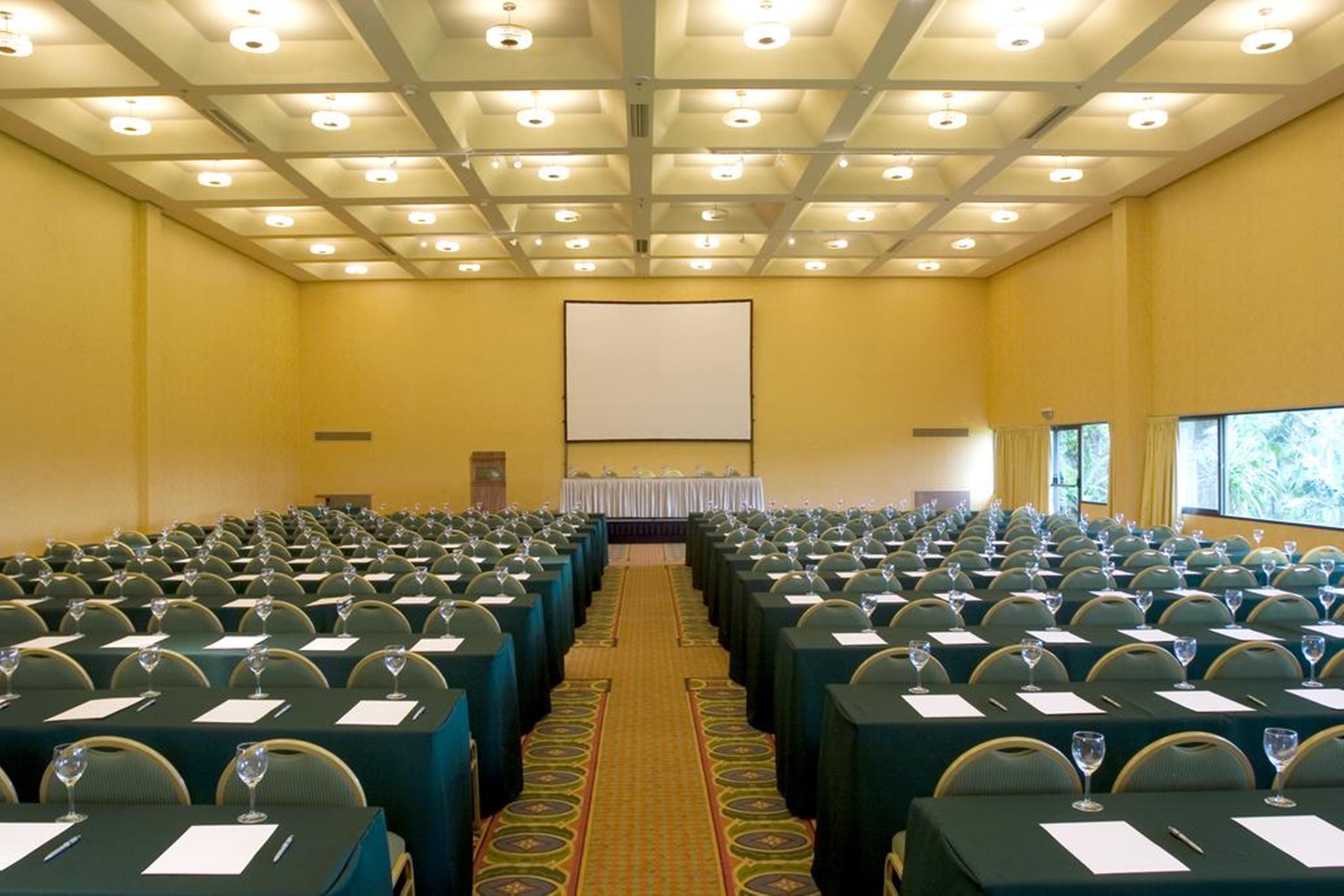 Gran Melia Iguazu Hotel ปูแอร์โตอีกวาซู ภายนอก รูปภาพ The International Conference Centre