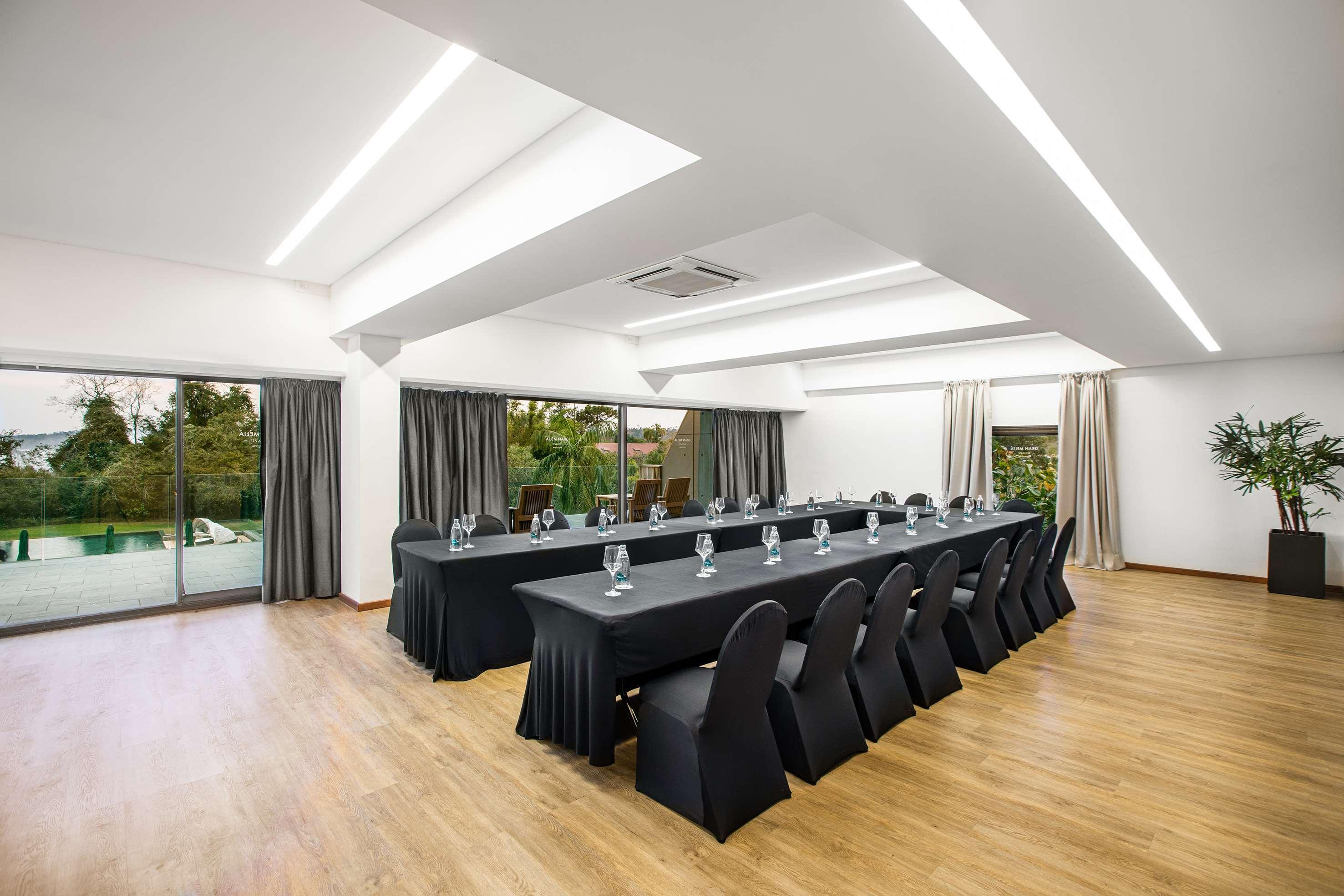 Gran Melia Iguazu Hotel ปูแอร์โตอีกวาซู ภายนอก รูปภาพ Meeting room